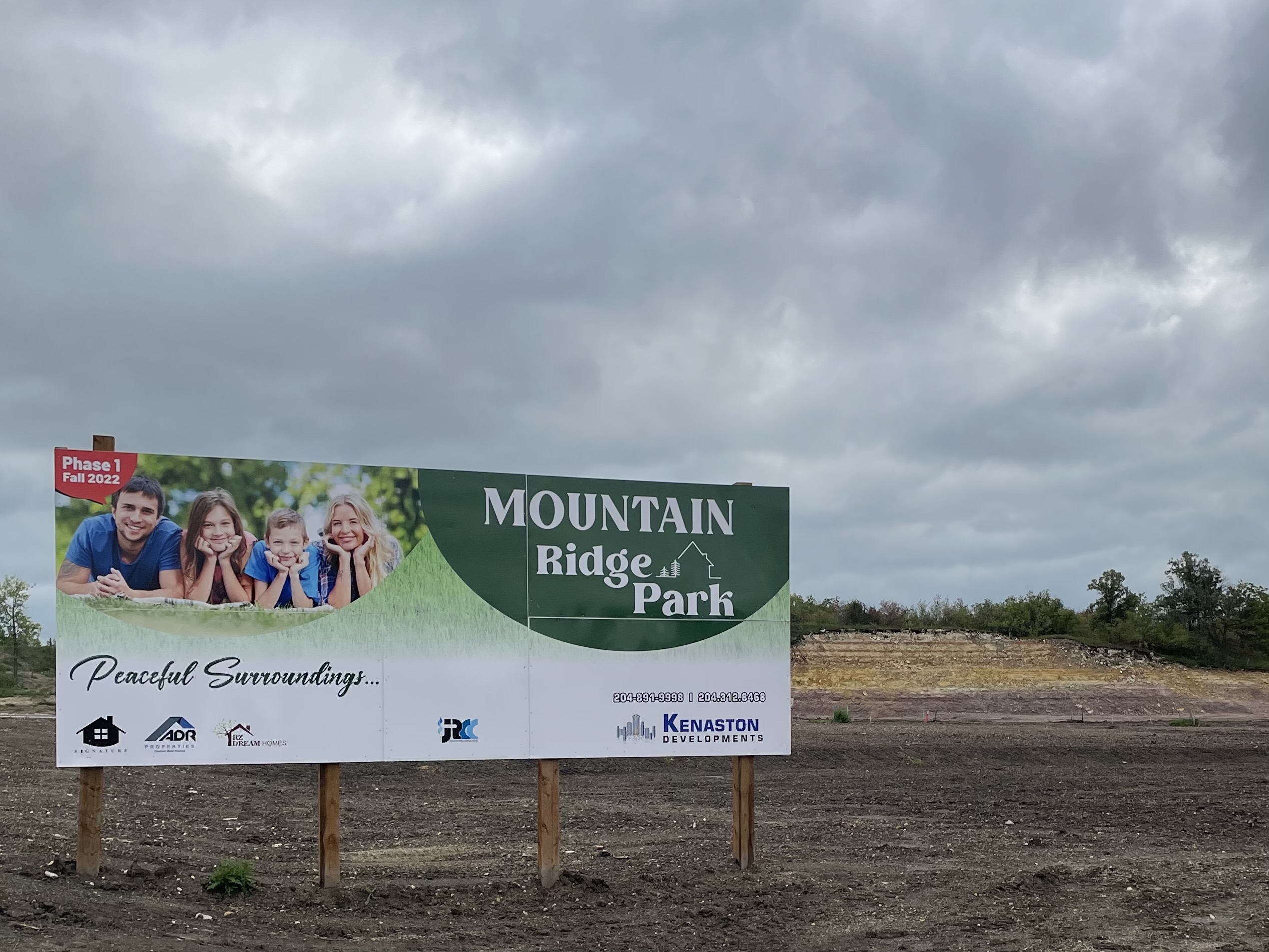 Featured image for “Mountain Ridge Park”